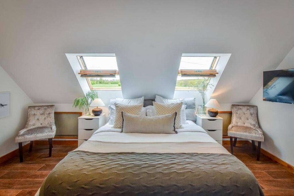 The Lookout At Cloatley Meadow Apartment Hankerton Ngoại thất bức ảnh
